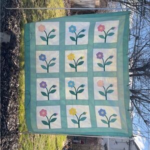 Vintage Antique Full Hand Stitched Floral Quilt with Green Border 71”x 84”